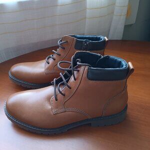 NWT Youth Leather Johnston & Murphy High-Top Shoes with Rubber Crepe Soles